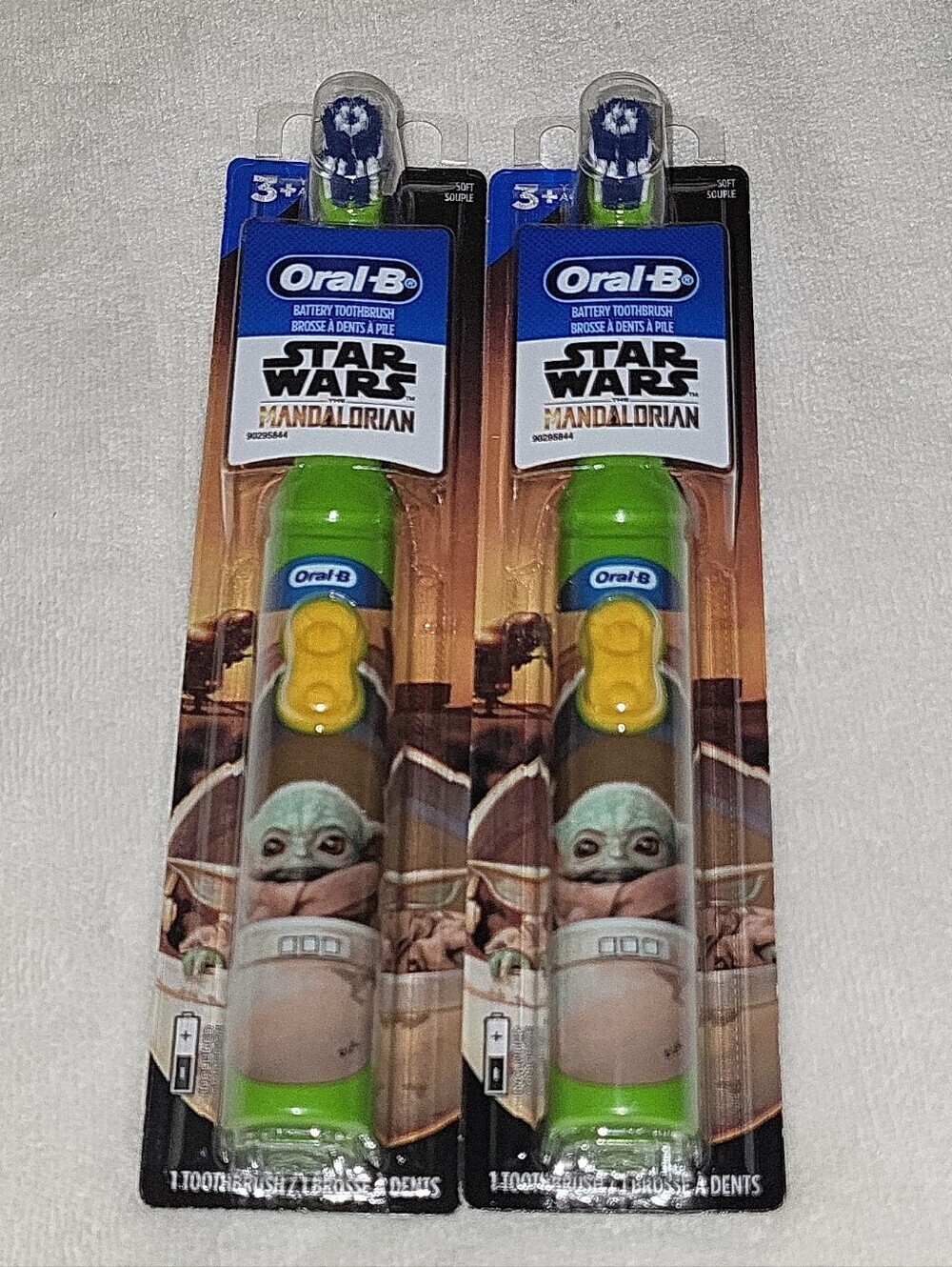 Star Wars The Mandalorian Kids Battery Toothbrush - Green